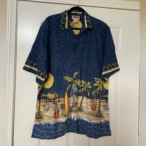 Vintage Hawaiian Print Shirt 🌴